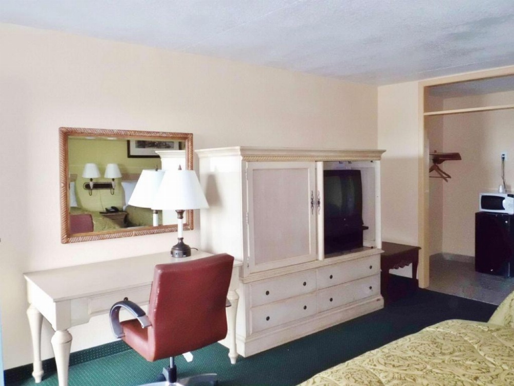 America's Best Inn Lakeland Image 10